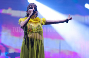 Chvrches, Leeds Festival, Music, Review, TotalNtertainment, Jo Forrest